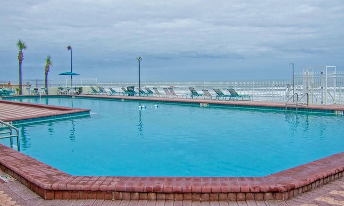 Daytona Beach Apartment | Harbour Beach Oceanfront Resort