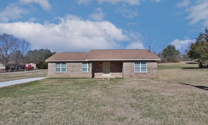 Hamilton House | Harris County Ranch Hideaway