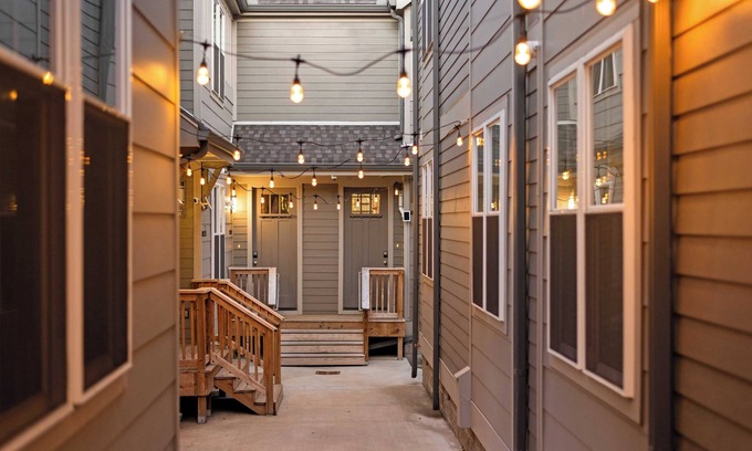 South Nashville House | Hart Suite 1 by Avantstay Gorgeous Town House w/Modern Amenities in Nashville!