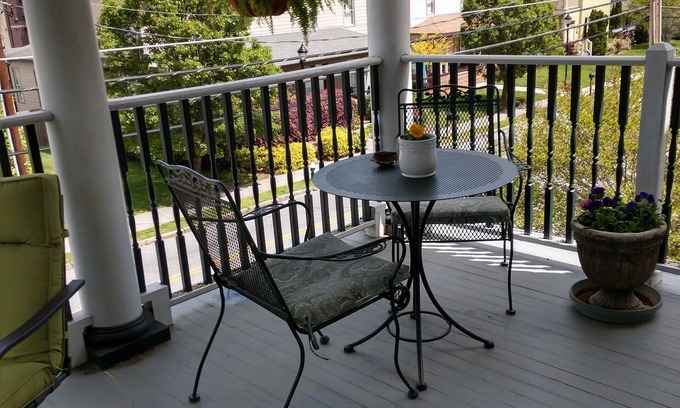 Downtown Greensboro Bed & Breakfast | Haynes Bed and Breakfast