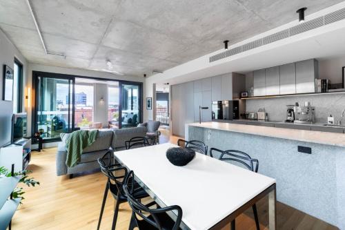 Collingwood Apartment | Hemingway Collingwood - Lux Apartment with parking