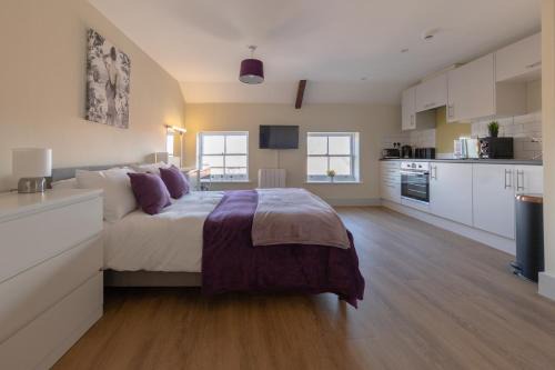 Hereford Apartment | Hereford City Centre - Isabella House, Aparthotel - Modern Apartments In The Heart of The City - Hosted by RENTMYHOUSE