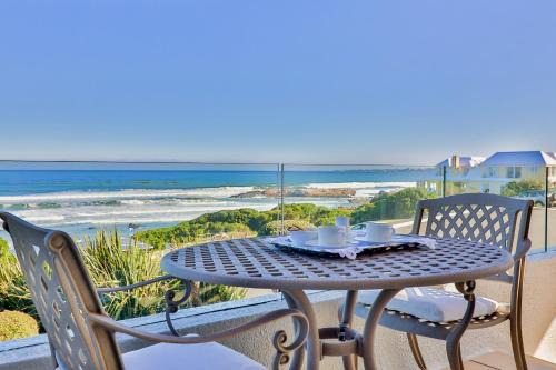 Voelklip House | Hermanus Beachfront Lodge - Solar Power