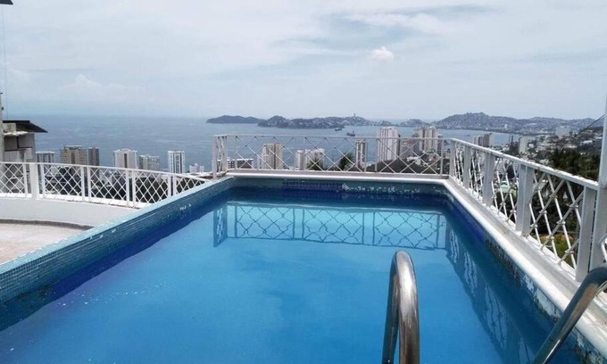 Lomas de Costa Azul Apartment | Hermoso departamento con alberca y vista