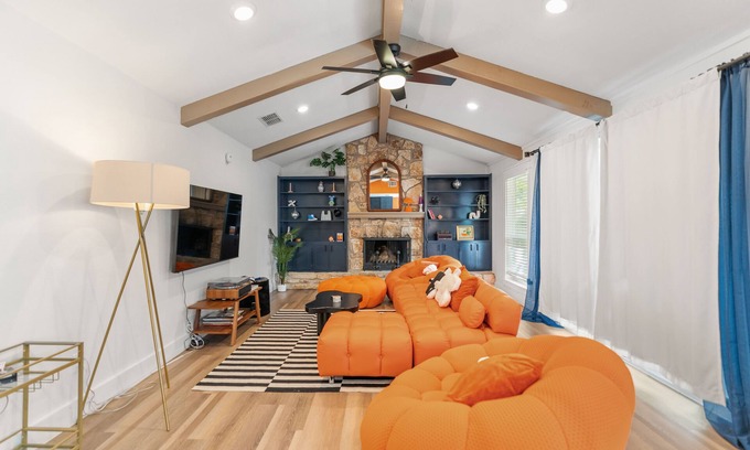 Austin House | Hestia:3BR/2BA | South Austin near SoCo & Downtown