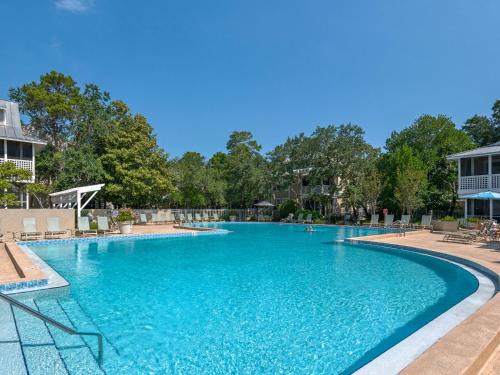 Miramar Beach Apartment | Hidden Dunes Cottage 195 by Newman-Dailey