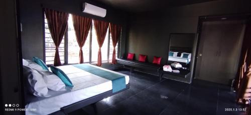 Somvarpet House | Hidden Haven 1BR Coorg