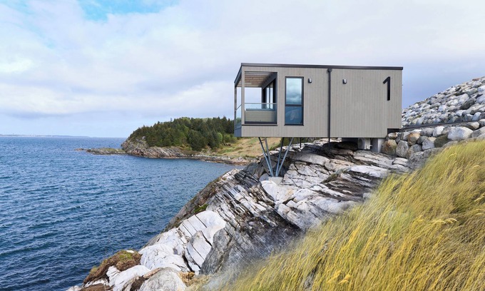 Herdla Cabin | Hideaway Herdla 1 – unique and luxurious cabin 15 m above the sea