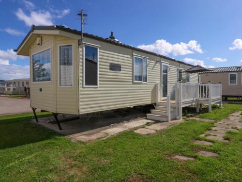 Towyn House | Hideaway Lodge