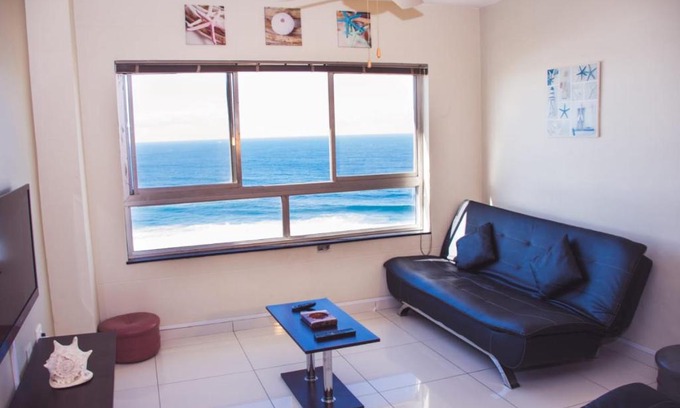 Kingsborough Apartment | High Tide