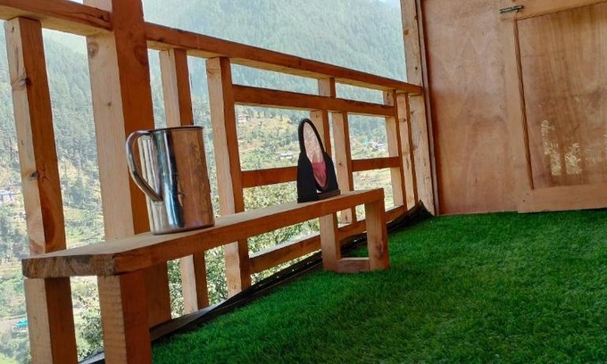 Banjar Apartment | Hikers wooden duplex cottage
