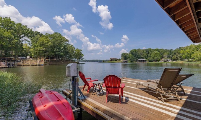 Hillcrest Point House | Hillcrest at Lake Gaston