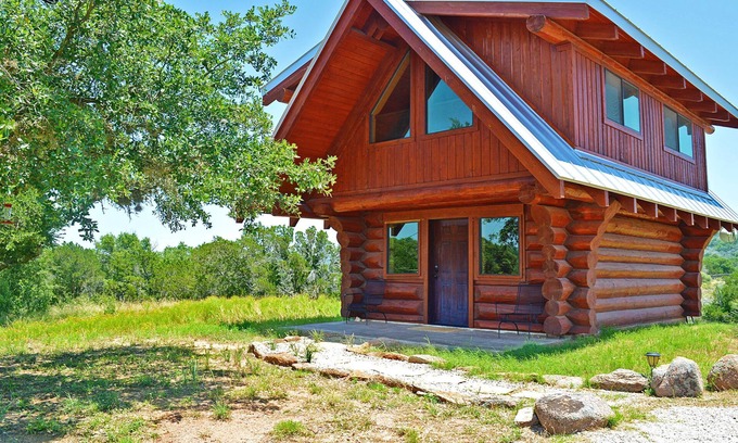 Marble Falls Cabin | Hillside: Scenic Escape with Lake Views Awaits!