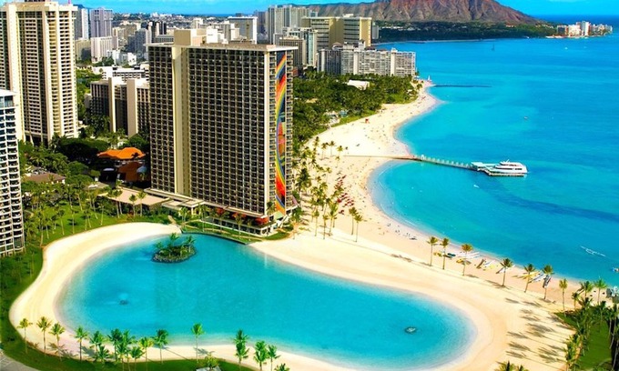 Waikiki Resort | Hilton Hawaiian Village Lagoon Tower- pristine beachfront resort, private lagoon