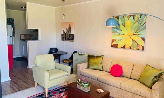 Waco Apartment | Hippy Ranch Apartment