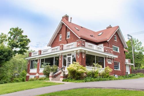 Endion Hotel | Historic GG Barnum Mansion by Heirloom Boutique Collection