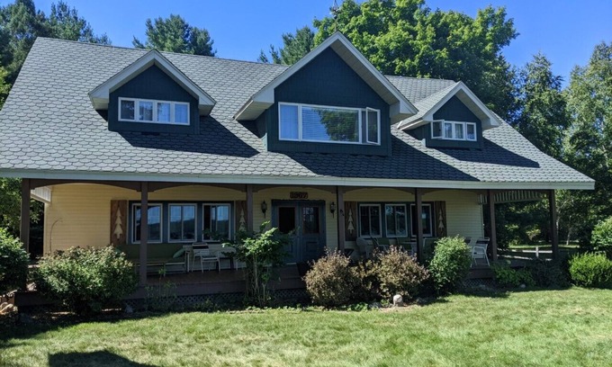 Leland House | Historic home near Leland. Huge porch, fire pit.