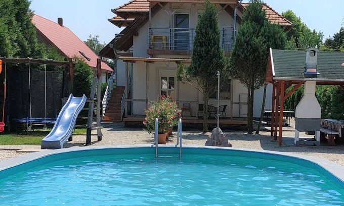 Balatonmariafurdo Apartment | Holiday apartment Balatonmáriafürdõ for 1 - 2 persons with 1 bedroom - Holiday apartment