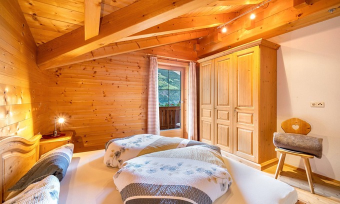 San Pancrazio Apartment | Holiday Apartment Marschalkhof "Sankt Helena" with Mountain View, Balcony & Wi-Fi