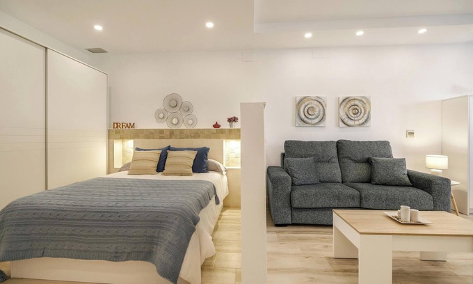 Cadiz Apartment | Holiday Apartment "Naypa" close to the Beach