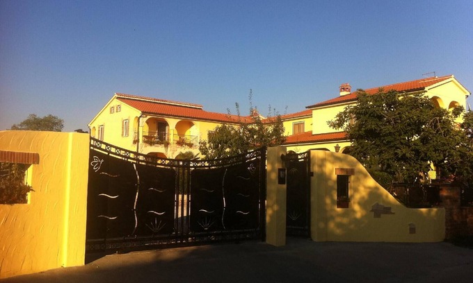 Nova Vas Apartment | Holiday apartment Nova Vas for 2 - 5 persons with 2 bedrooms - Holiday apartment in one or multi-fam