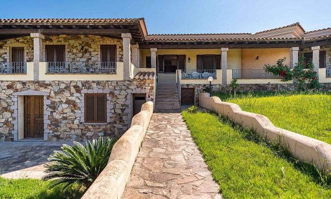 Siniscola Apartment | Holiday apartment surrounded by nature