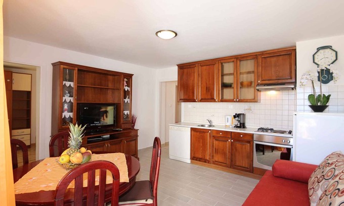 Polje Apartment | Holiday apartment with air conditioning and Internet