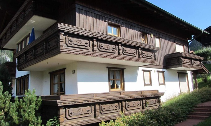 Rappele Apartment | Holiday flat no. 3 in the Aalener Haus with balcony