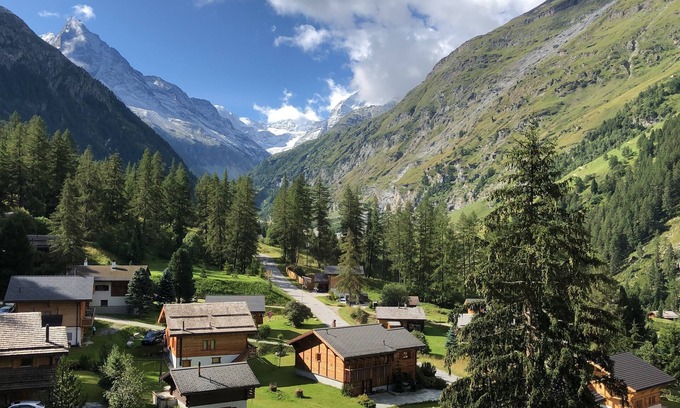 Zinal Apartment | Holiday flat with a view of the 4000 metre peaks