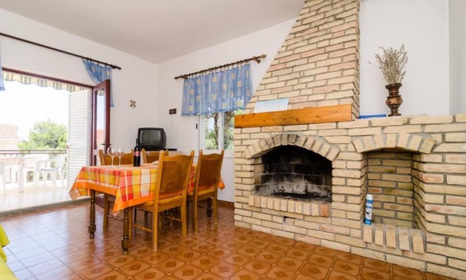 Orebic House | Holiday Home Blue Vineyard- Three Bedroom House with Terrace and Sea View