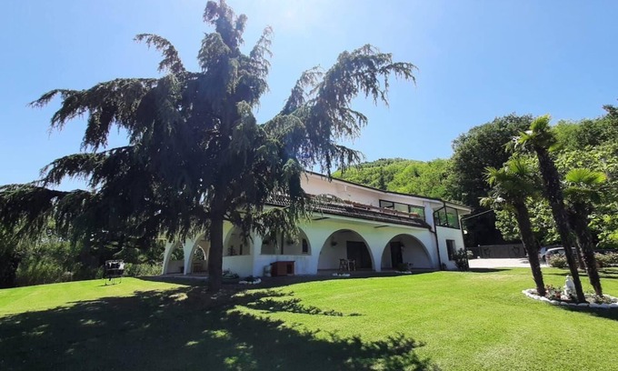 Montefiore Conca House | Holiday home 'Dear Peace on the Hill