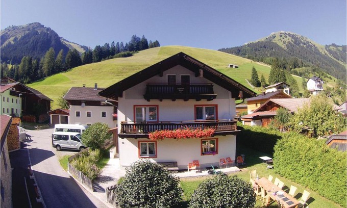 Holzgau House | Holiday home Holzgau