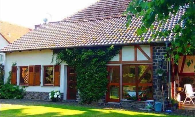 Bernsfeld House | Holiday home in Bernsfeld with large garden