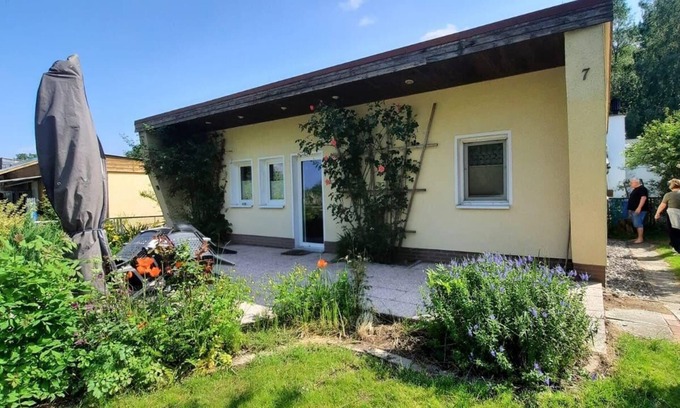 Dahmen House | Holiday home in Dahmen Terrace and barbecue