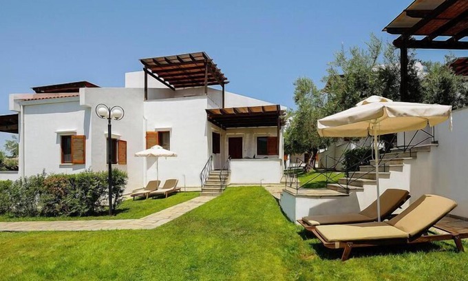 Gerakini House | Holiday home in Gerakini with a balcony or terrace