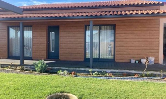 Altares House | Holiday Home 'Inspiration' with Sea View, Wi-Fi and Air Conditioning