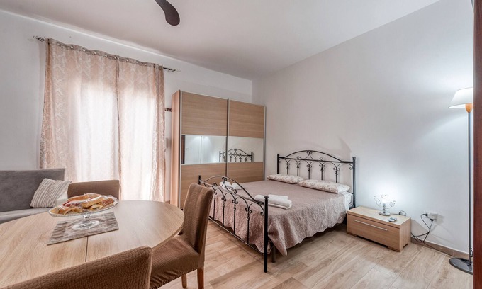 Cellino San Marco House | Holiday Home 'Katia' with Private Garden and Air Conditioning