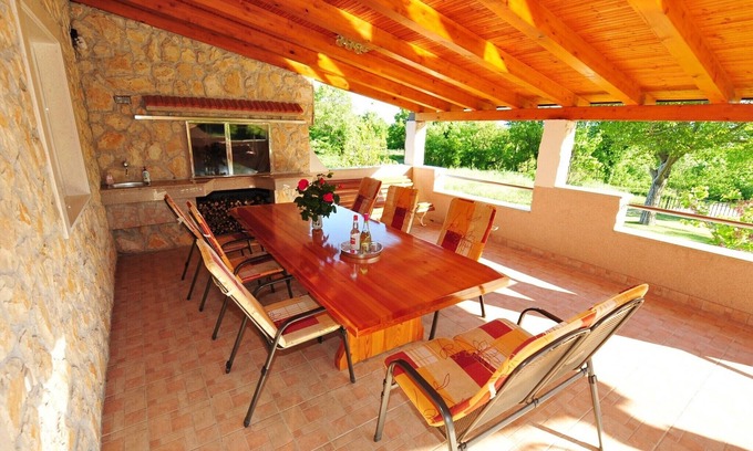 Hrvace House | Holiday home Josipa, (15281), Rumin, hr