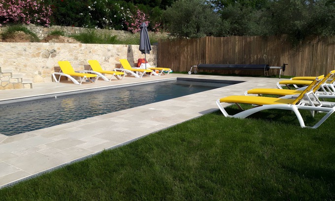 Montauroux House | Holiday Home 'Loc Provence' with Private Pool, Wi-Fi and Air Conditioning