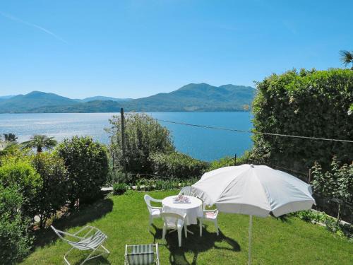 Cannero Riviera House | Holiday Home Morandi-2 by Interhome
