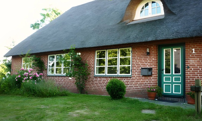 Neukirchen/Erzgeb House | Holiday Home 'Osterdeich' with Private Terrace, Private Garden and Wi-Fi