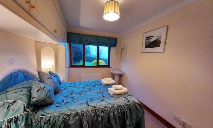 Dolgellau House | Holiday Home Robins Mute by Interhome