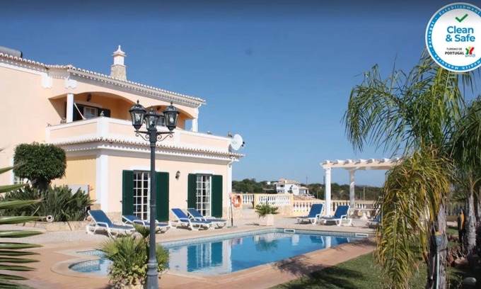 Mosqueira House | Holiday Home Villa Monte Velho with Sea View, Pool, Garden & Wi-Fi