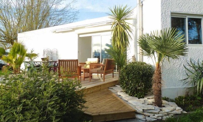 Le Porge House | holiday home with indoor pool, Le Porge