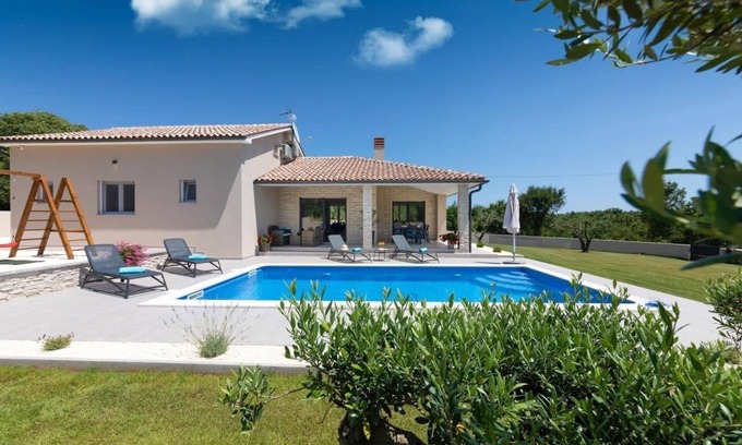 Belavici House | Holiday house Belavići for 1 - 6 persons with 2 bedrooms - Holiday home