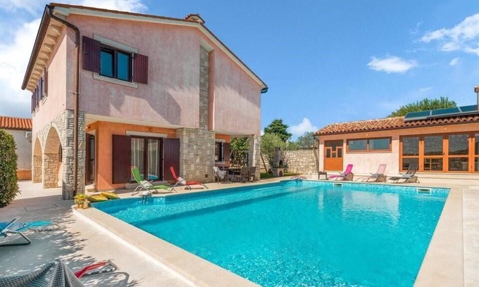 Orihi House | Holiday house Orihi for 1 - 12 persons with 4 bedrooms - Holiday home