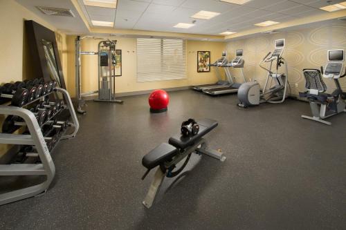 Woburn Hotel | Holiday Inn Express Boston North-Woburn by IHG