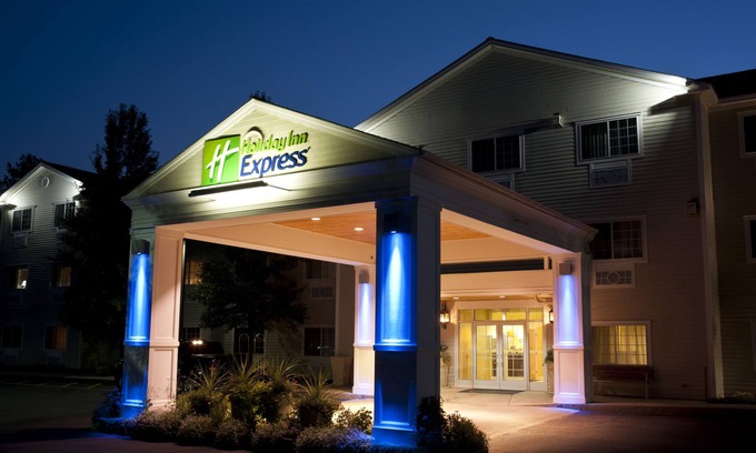 North Conway Hotel | Holiday Inn Express North Conway by IHG