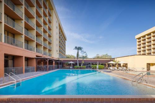 Kissimmee Hotel | Holiday Inn & Suites Orlando SW - Celebration Area by IHG