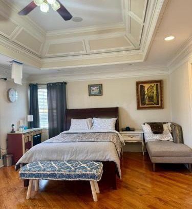 Summerhill House | Holiday Room with Private Bathroom in ATL, Summerhill, Stairs Required